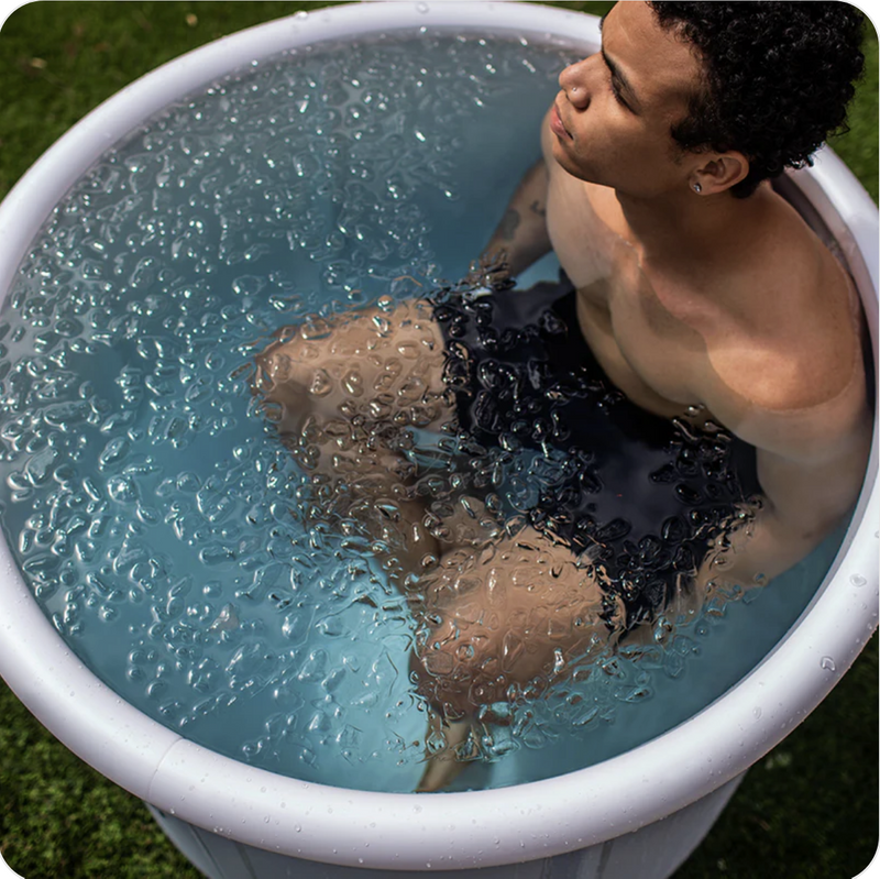 Large Portable Ice Bath Cold Plunge Tub for Athlete Recovery - Ice Bath Tub with Carrying Case Inflatable Collapsible & Freestanding Cold Water Therapy